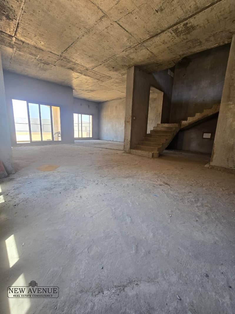 5 WhatsApp Image 2025-12-08 at 11.11. 59_32035a74. jpg