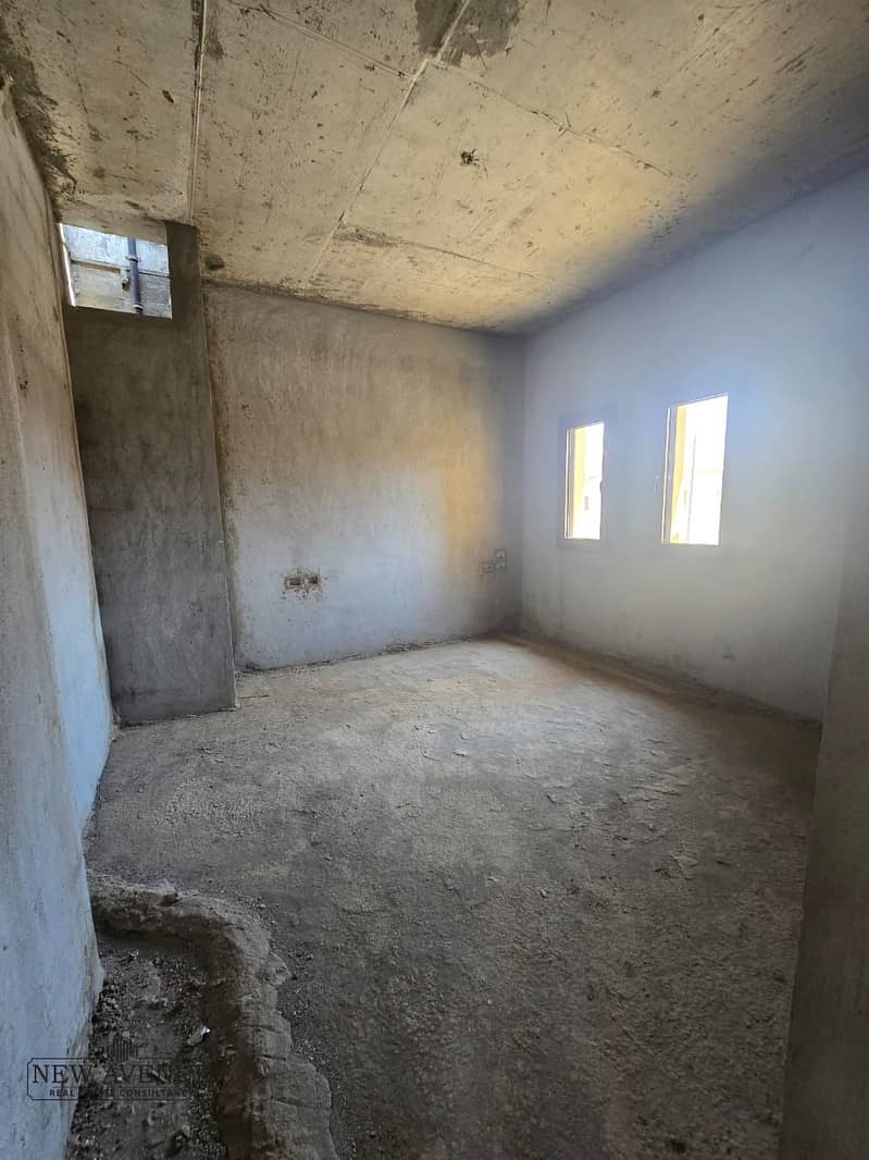 10 WhatsApp Image 2025-12-08 at 11.12. 01_9e892079. jpg