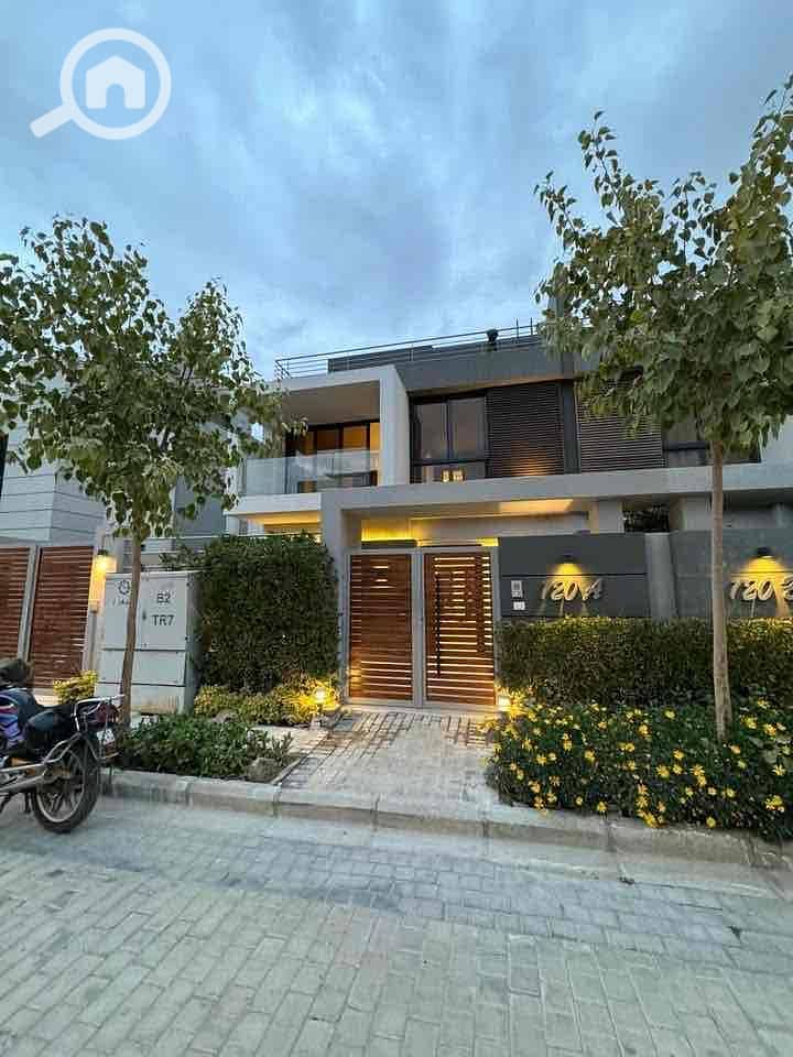 IMG_9557. jpg IMG_9557. jpg