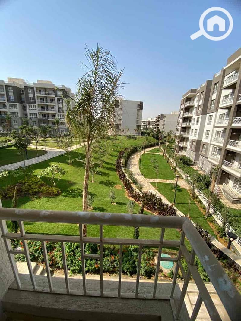 2 1e1ba8ab-62bc-46f0-a182-f0a4dbc68336. jpg