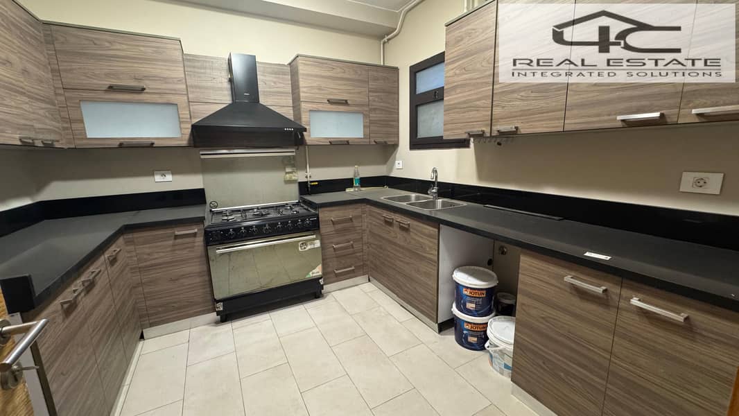 4 WhatsApp Image 2025-12-09 at 13.41. 02 (1). jpeg