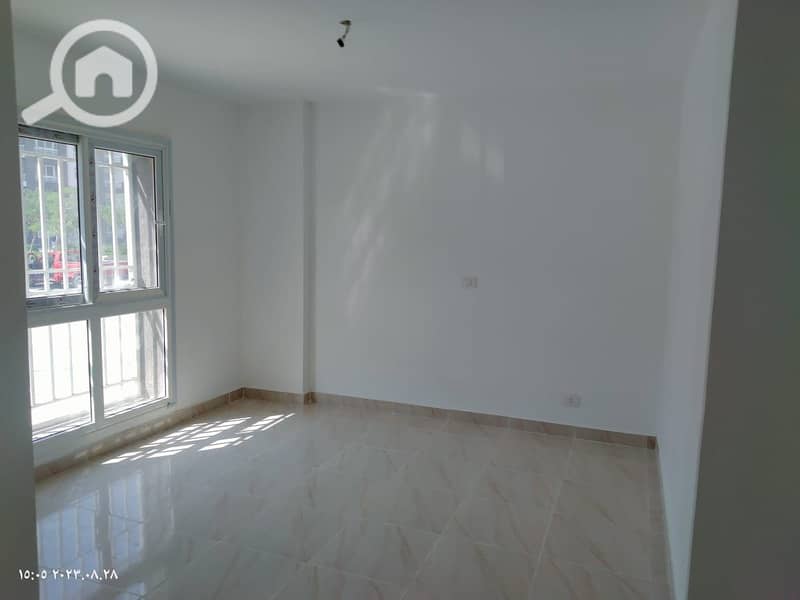 4 f5d3c4ac-f994-4ef3-9e0e-54de4f47c4be. jpg