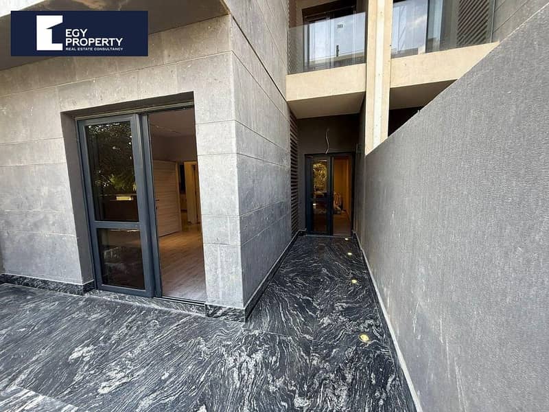 5 _files_e7b55d60-4f98-48ce-96e8-b32be9b1fe6f. jpg