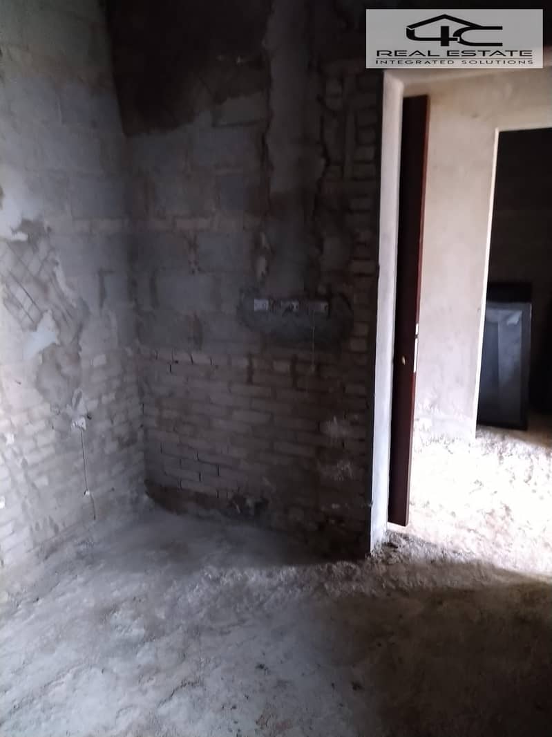 5 WhatsApp Image 2025-12-09 at 13.50. 50 (1). jpeg