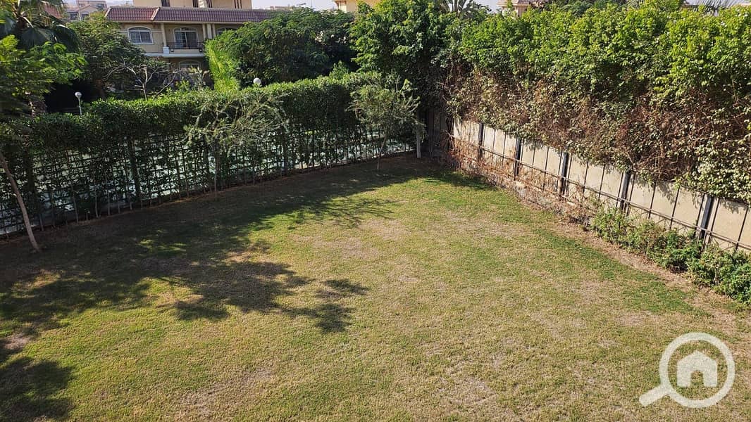 17 83e4330b-cdc8-44e2-8f2f-bf654eb05010. jpeg