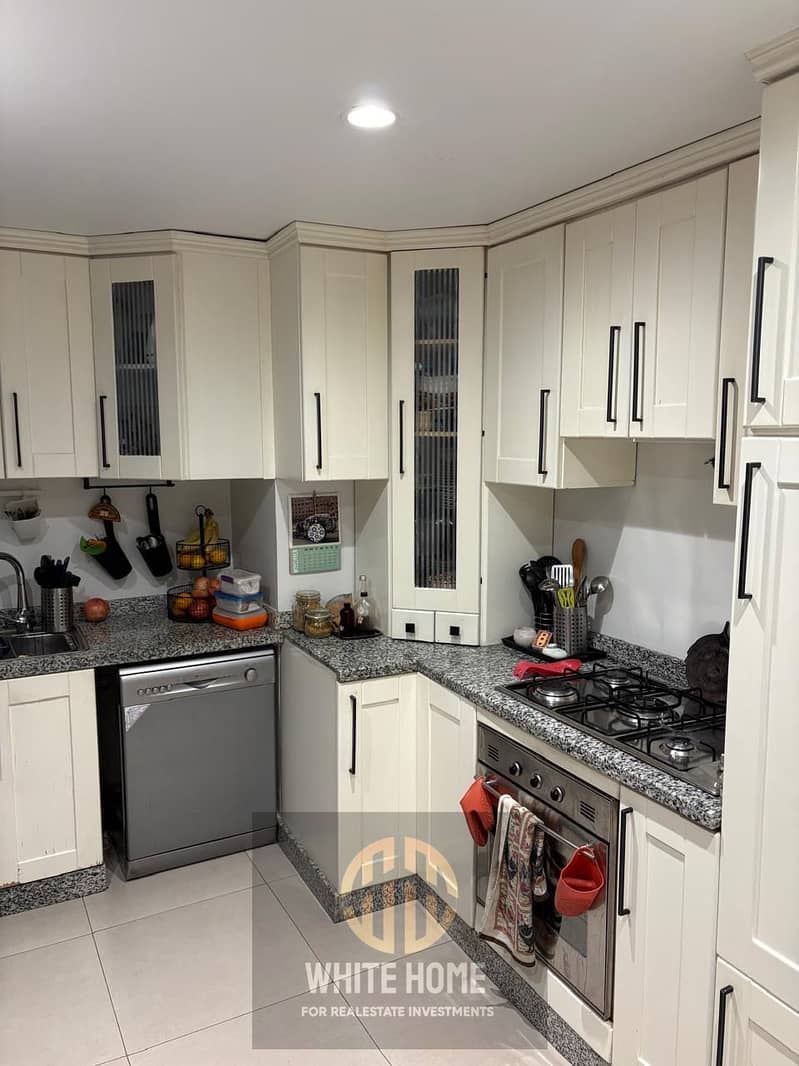 10 d3e5cc17-ce98-42a9-a1d8-6fc38f770b85. jpeg