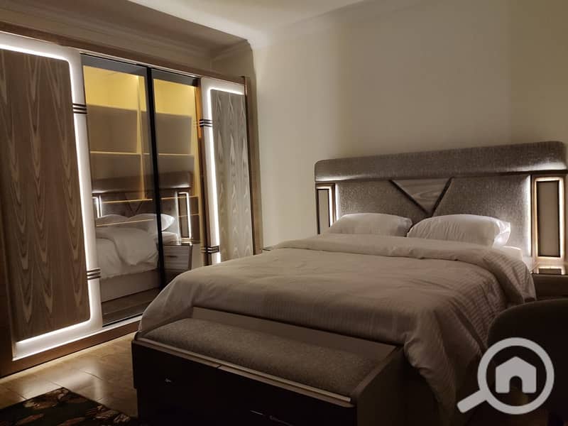 2 7e9d170a-b2f5-4d22-950b-b391d7900b5c. jpg