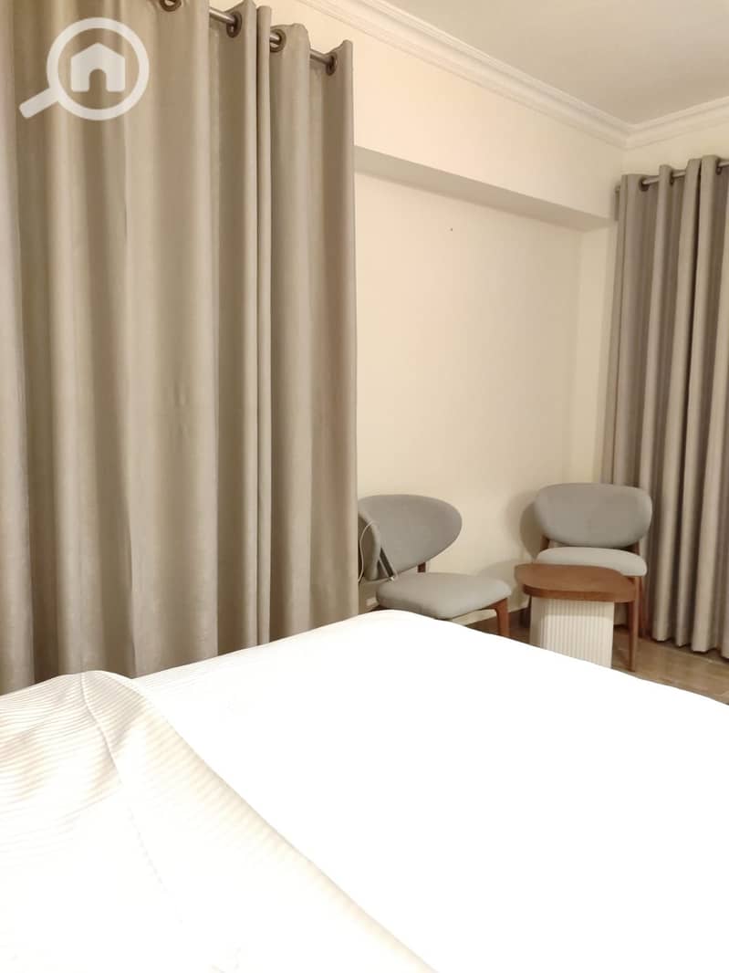 5 debd6818-4ee4-4f90-8fba-e271d6e90aed. jpg