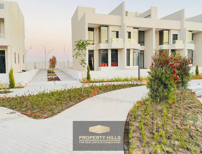 4 24f0f862-be31-4bf2-8768-e7776027138a. jpg