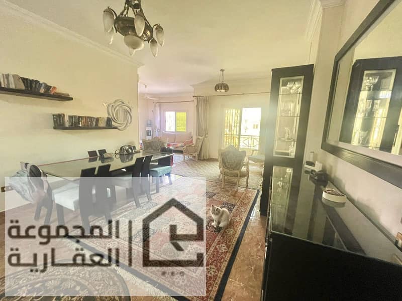 10 4452139b-72ab-4fd5-a7eb-1a71c911e1ac. jpg