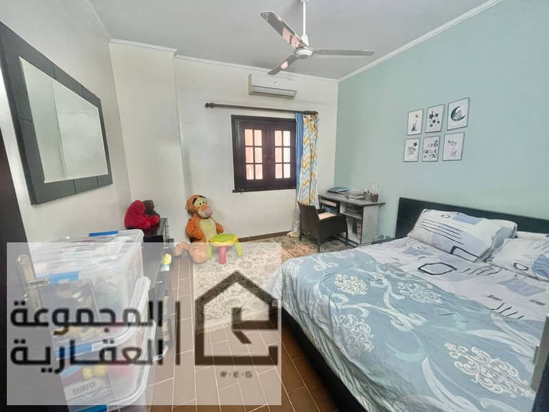 12 e9beab1a-5565-4f28-86ea-a6989b7bf7b7. jpg