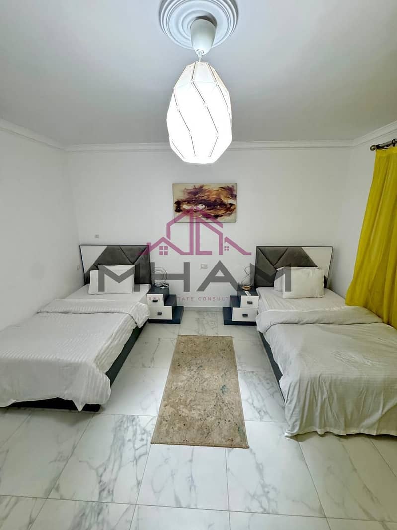 7 photo_5890732339107662776_y. jpg