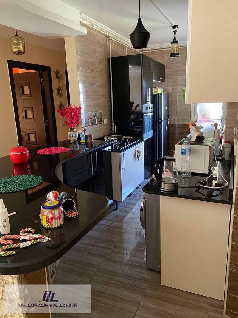 9 94ef818c-b5b9-4539-a680-bef87d2ea81e. jpg