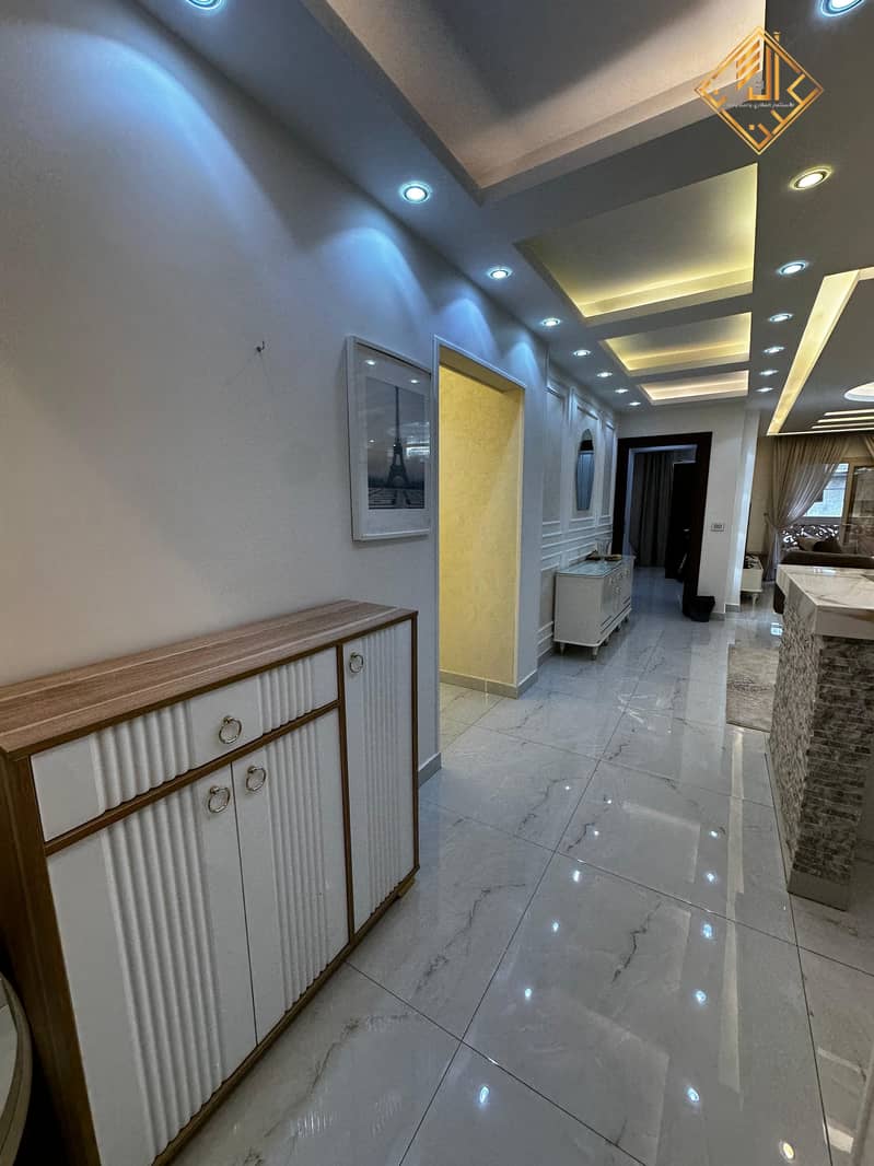 5 WhatsApp Image 2025-10-28 at 13.41. 08. jpeg