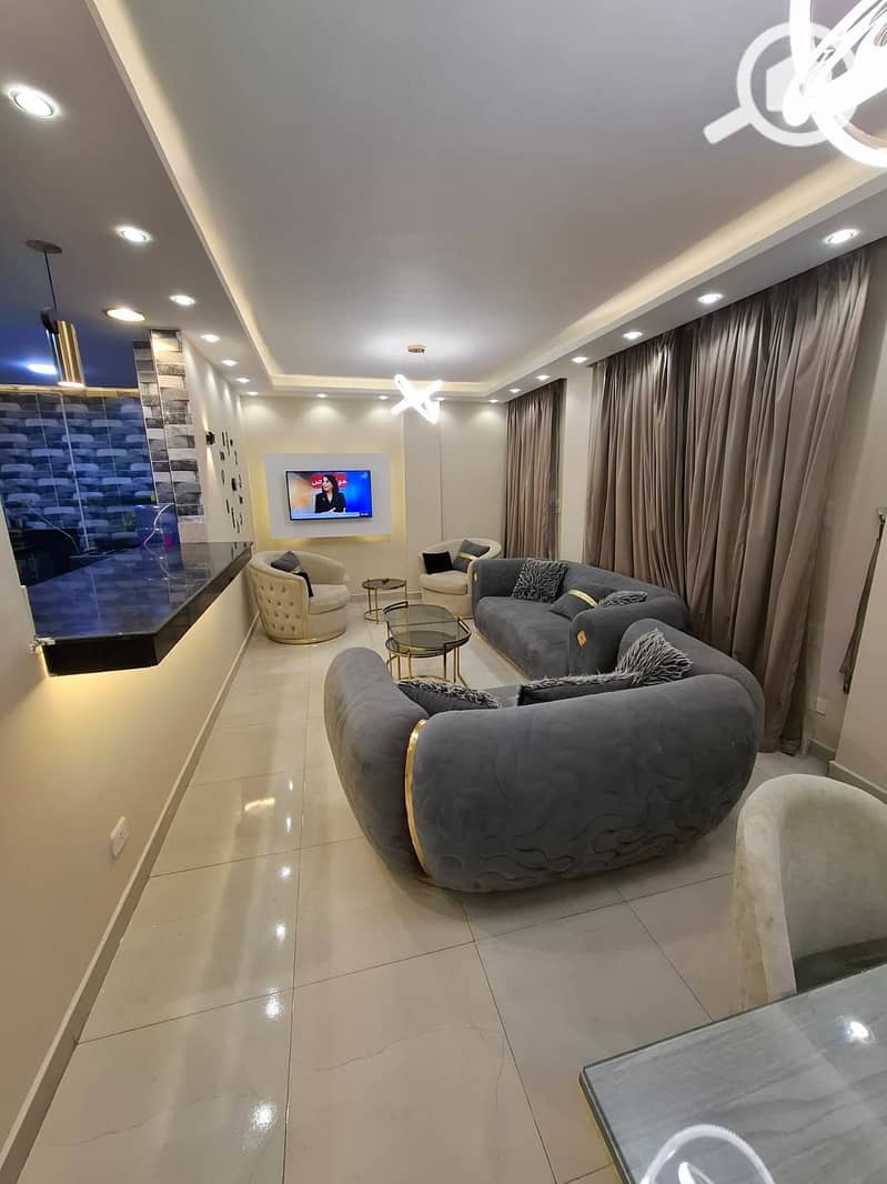 4 773b5535-8f0e-401b-a60c-f277a2009cd2. jpeg