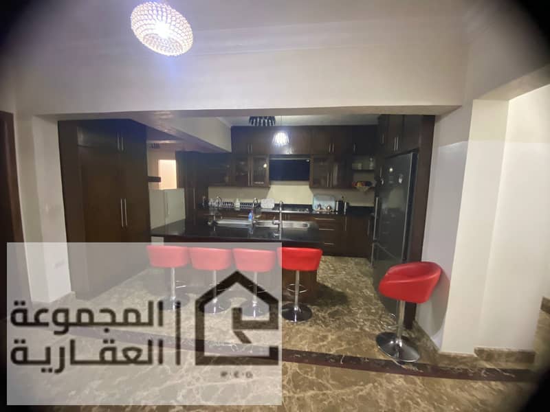 7 d33acbf8-fd71-447f-bdbd-a39278d675f4. jpg