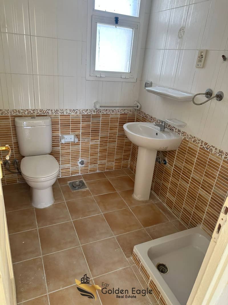 7 WhatsApp Image 2025-12-08 at 17.03. 49_ae821ac2. jpg