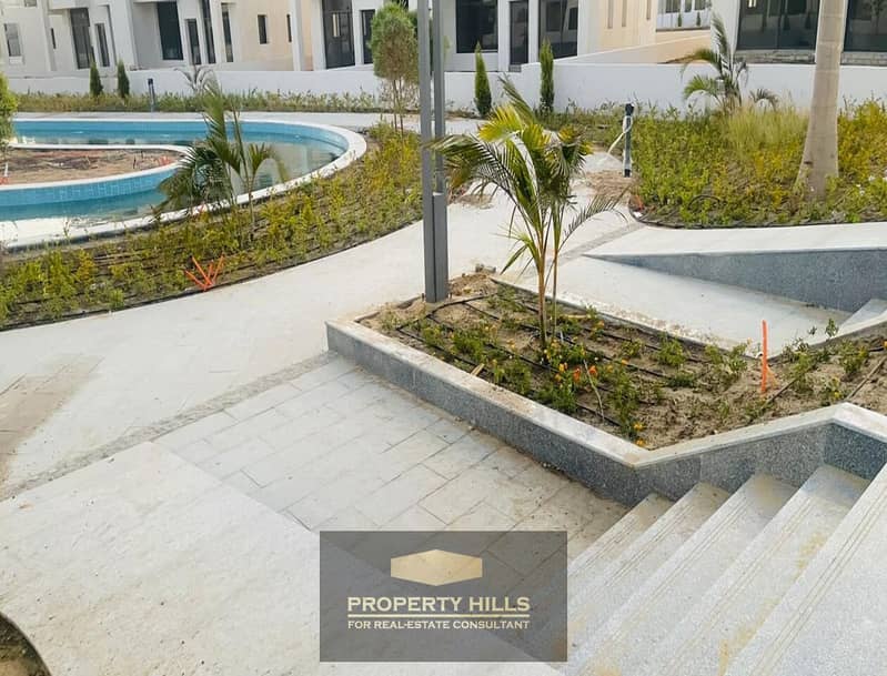 21 73a18c08-6001-429f-8e2b-23794ff58316. jpg