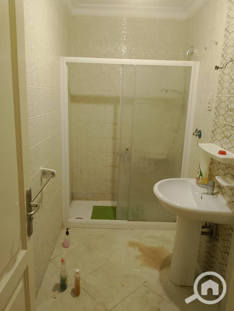 4 71d9e341-b9f8-400b-bc8c-57ddaaddd4fa. jpg