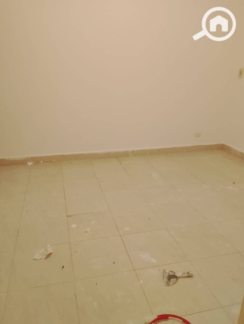 9 ccd457b2-66ea-434e-bce9-5caf9a9b0965. jpg