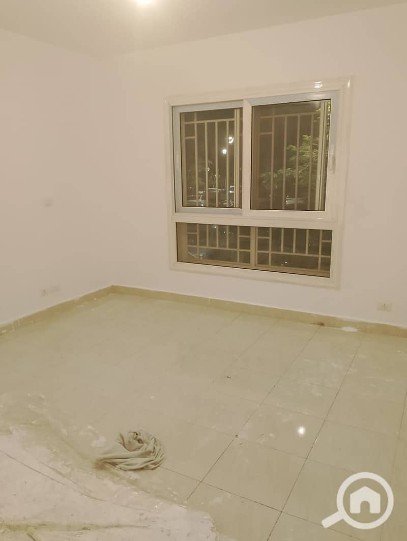 10 fc672850-afe6-4481-bc39-43cd0bf011ad. jpg