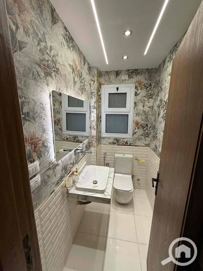 7 0d4b3bf8-ab19-4056-8e0f-e42f9e592876. jpg