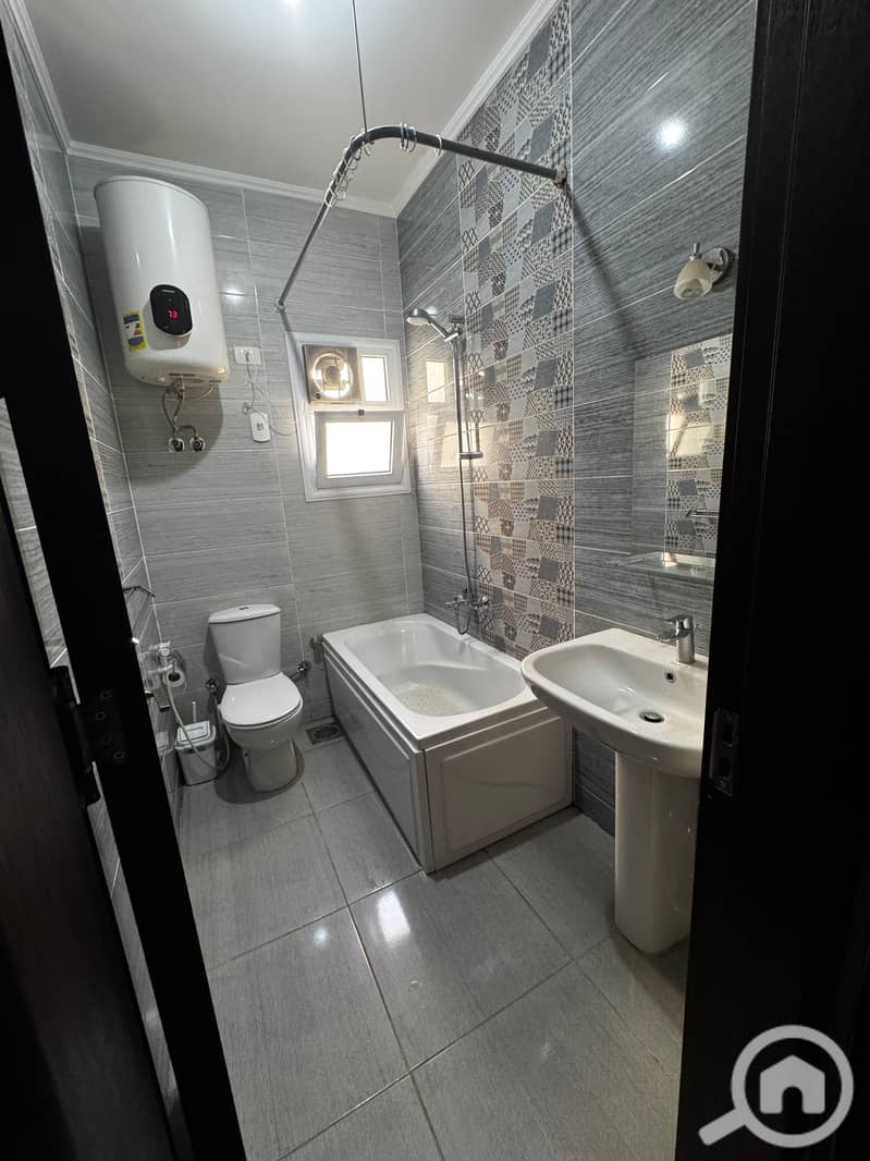 9 2987c3cb-9047-4eba-b6ab-78ae4459114c. jpeg