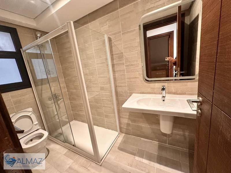 28 WhatsApp Image 2025-12-09 at 1.33. 17 PM (1). jpeg