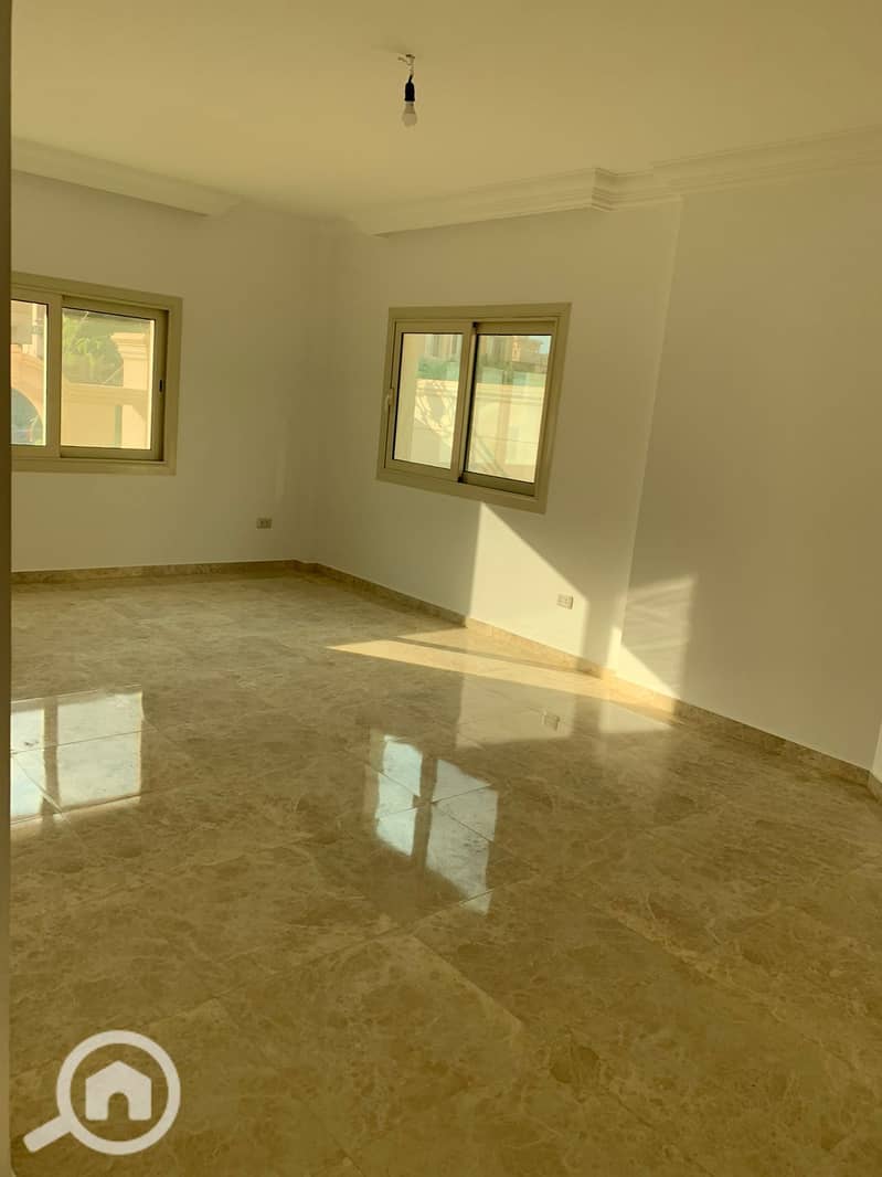 4 aab91d8e-94b0-42c5-a69d-ad353f792033. jpeg