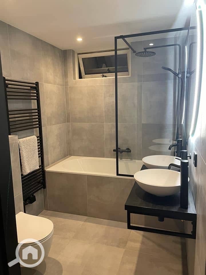 3 8073b02aafe4fe38afbf3fa0bbff4ca0. jpg