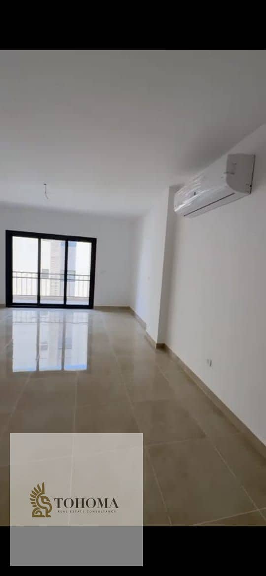 4 5b368e9c-cc7e-4742-b6b3-704c6e9bf223. jpg