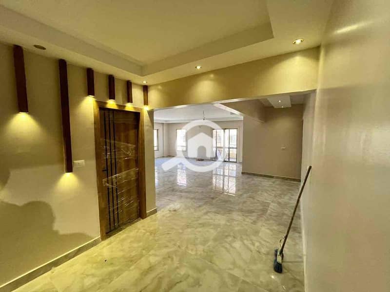 4 9e65699d-eaa5-49c1-96f7-4785b10936f1. jpg