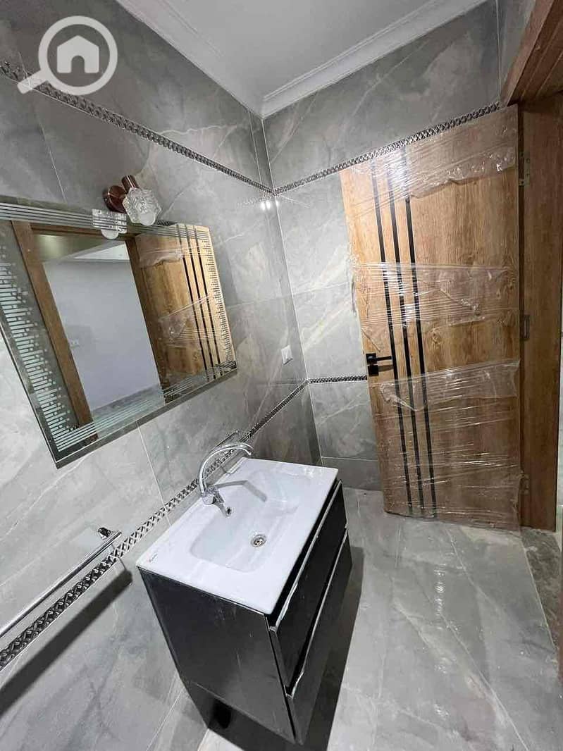 11 3b476532-673b-4819-a2c0-bfe62eb428ad. jpg