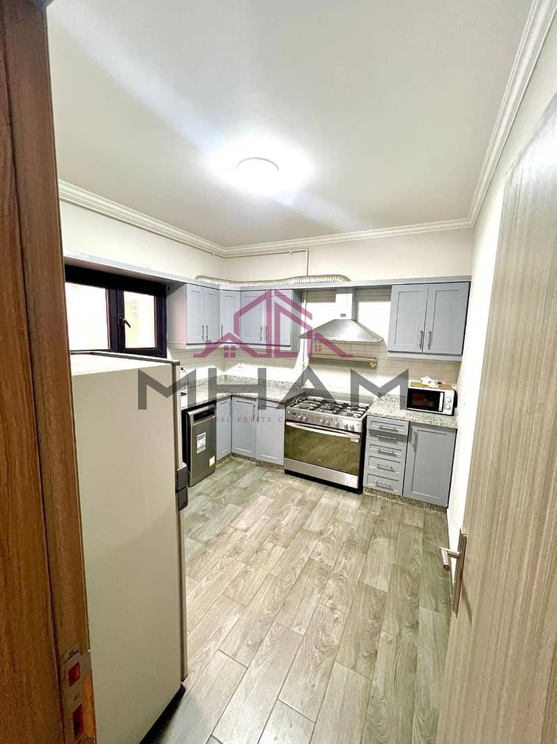 16 photo_5890732339107662802_y. jpg