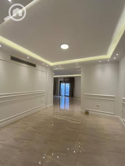 3 Bedroom Apartment for Rent in Sheikh Zayed, Giza - IMG-20251209-WA0002. jpg 3 Bedroom Apartment for Rent in Sheikh Zayed, Giza - IMG-20251209-WA0002. jpg