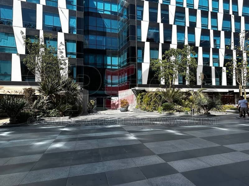 2 6909f82f-a569-4d7f-9b06-e2586d2dccc0. jpg