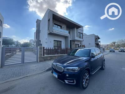 6 Bedroom Flat for Rent in Shorouk City, Cairo - IMG-20251209-WA0026. jpg