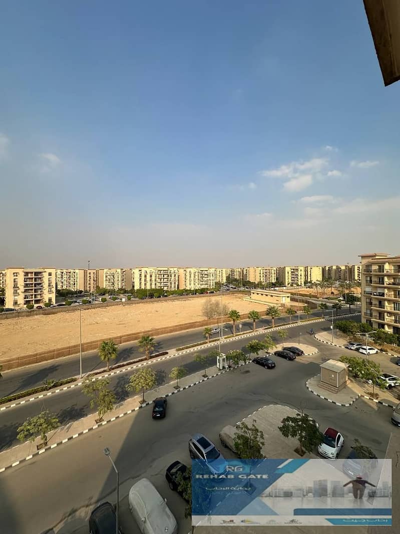 5 a1f02fe7-7311-452a-a6d1-35b1efa19085. jpg