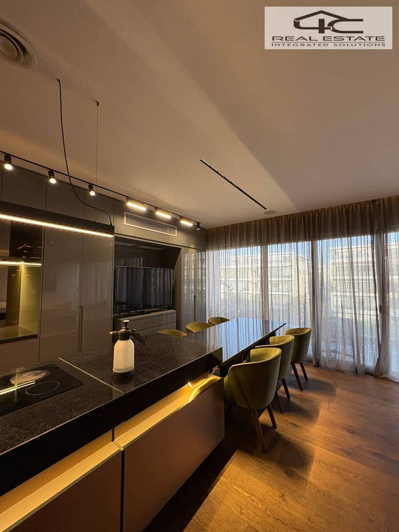 5 WhatsApp Image 2025-12-08 at 3.42. 23 PM (1). jpeg