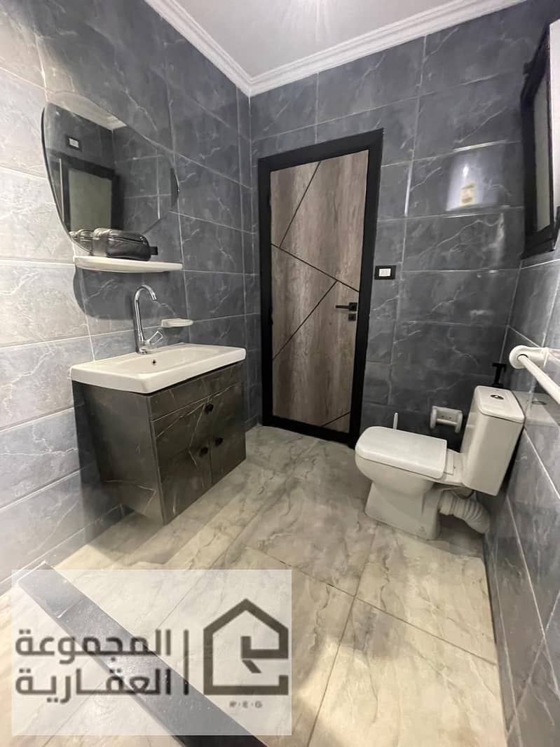 8 7d9519b0-e2db-4a51-942b-c4de407ba583. jpg