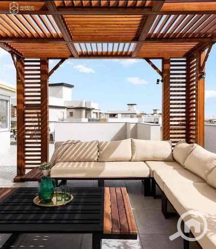 9 963f28f6-34a5-444f-93dd-00648a44f4c1. jpg