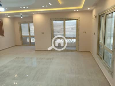 شقة 3 غرف نوم للايجار في الشيخ زايد، الجيزة - WhatsApp Image 2025-12-06 at 6.04. 02 PM (1). jpeg