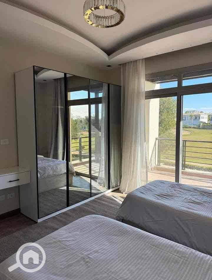 5 cb47a711-f82f-4e3d-bcbf-13576d480771. jpg