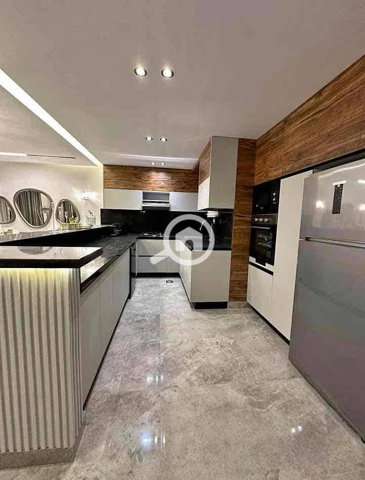 6 55ff2c4e-8573-4847-b388-d4eb13977699. jpg