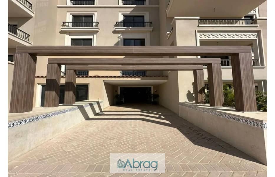 3 8081517-3a3d9o. jpg