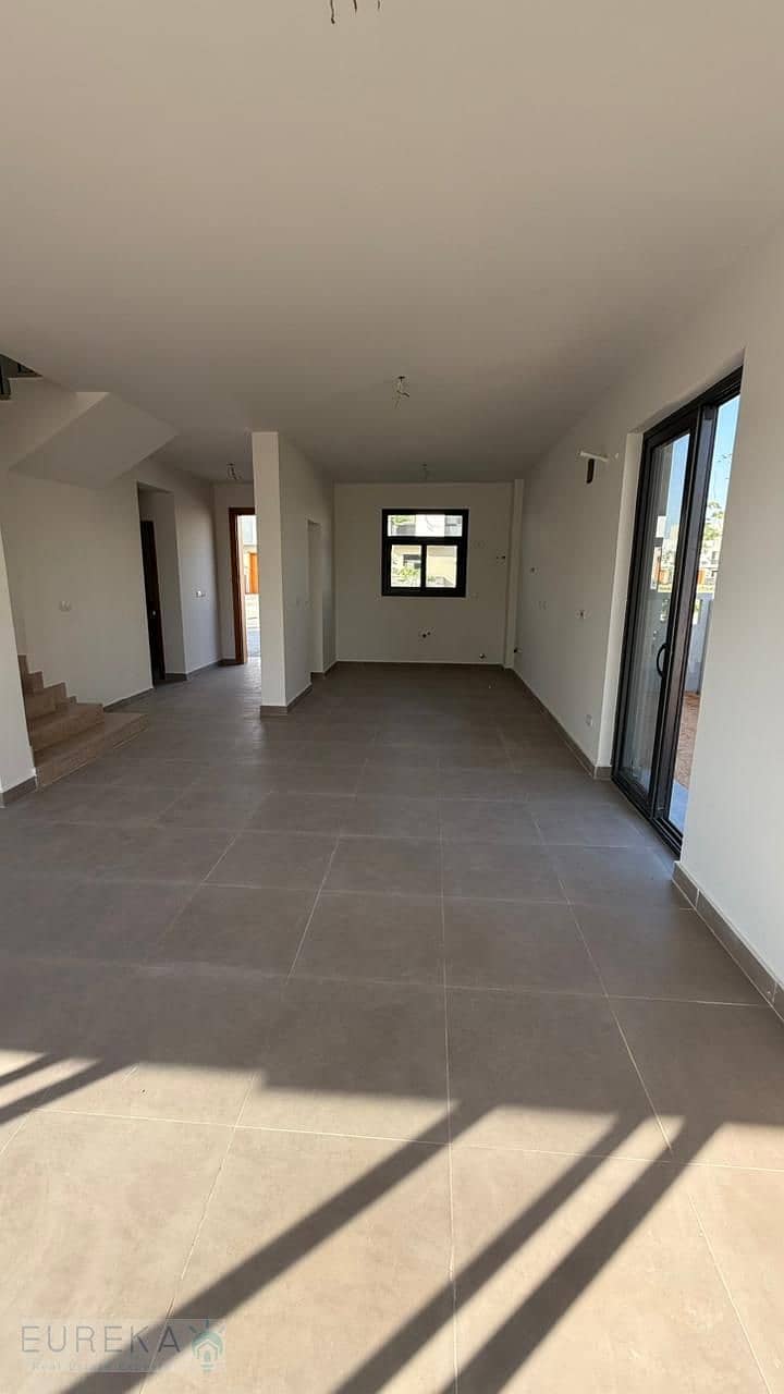 5 953c1ecc-a07f-4d39-ba91-f3d835d898b4. jpg