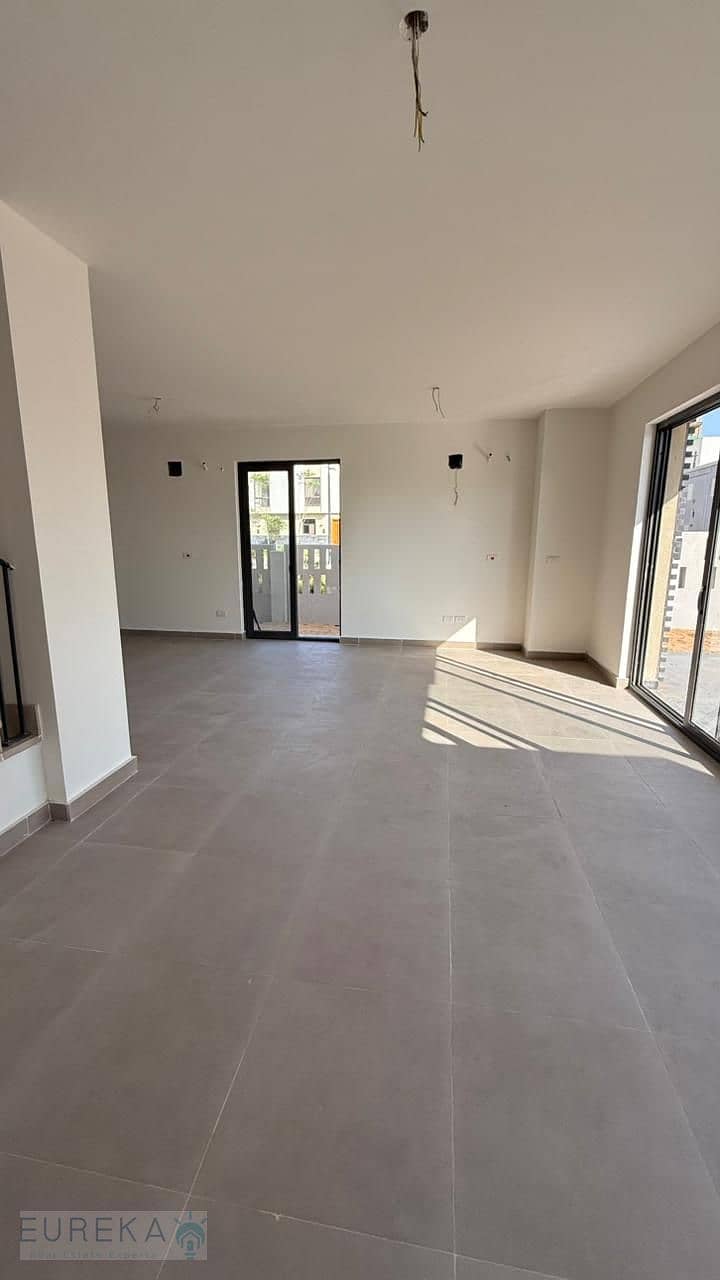 7 95994727-1a5d-4024-a070-190e3eb77b65. jpg