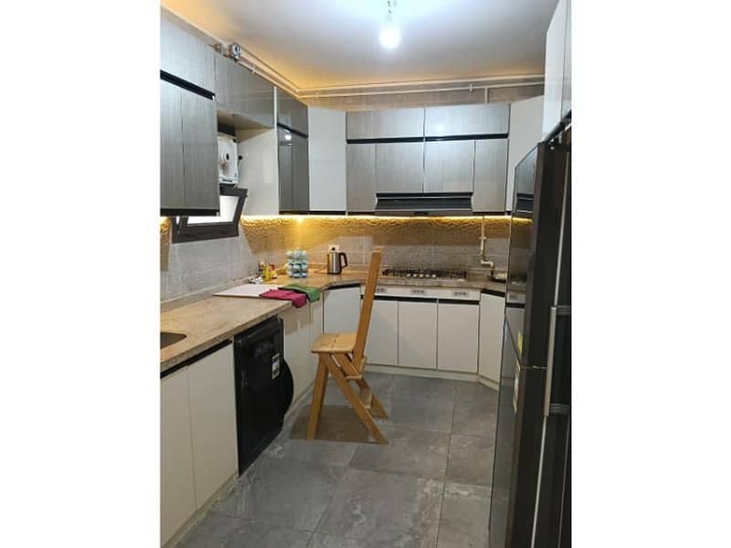 5 3119f195-38aa-425d-87dd-aa904233c5ba. jpg