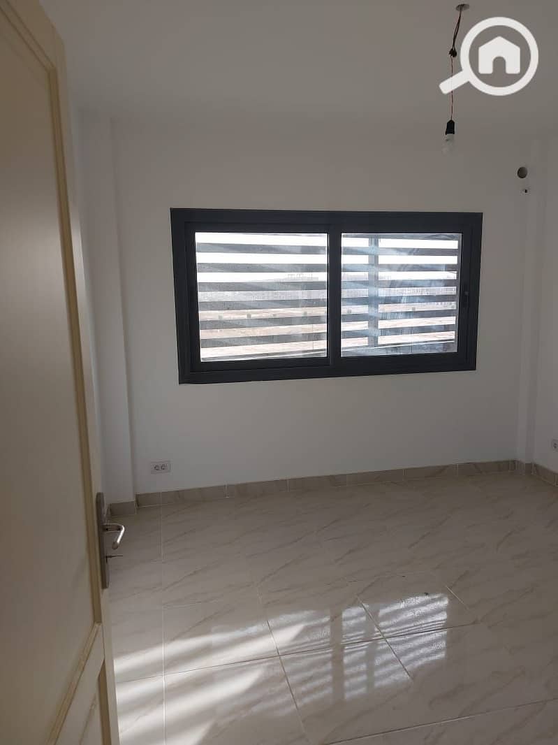 11 319afcde-c4c1-40a4-ba3d-cf49d43575f7. jpg