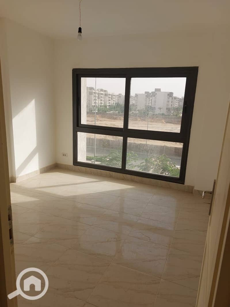 13 861b1d32-d65c-40b8-97d5-efd6a291e160. jpg